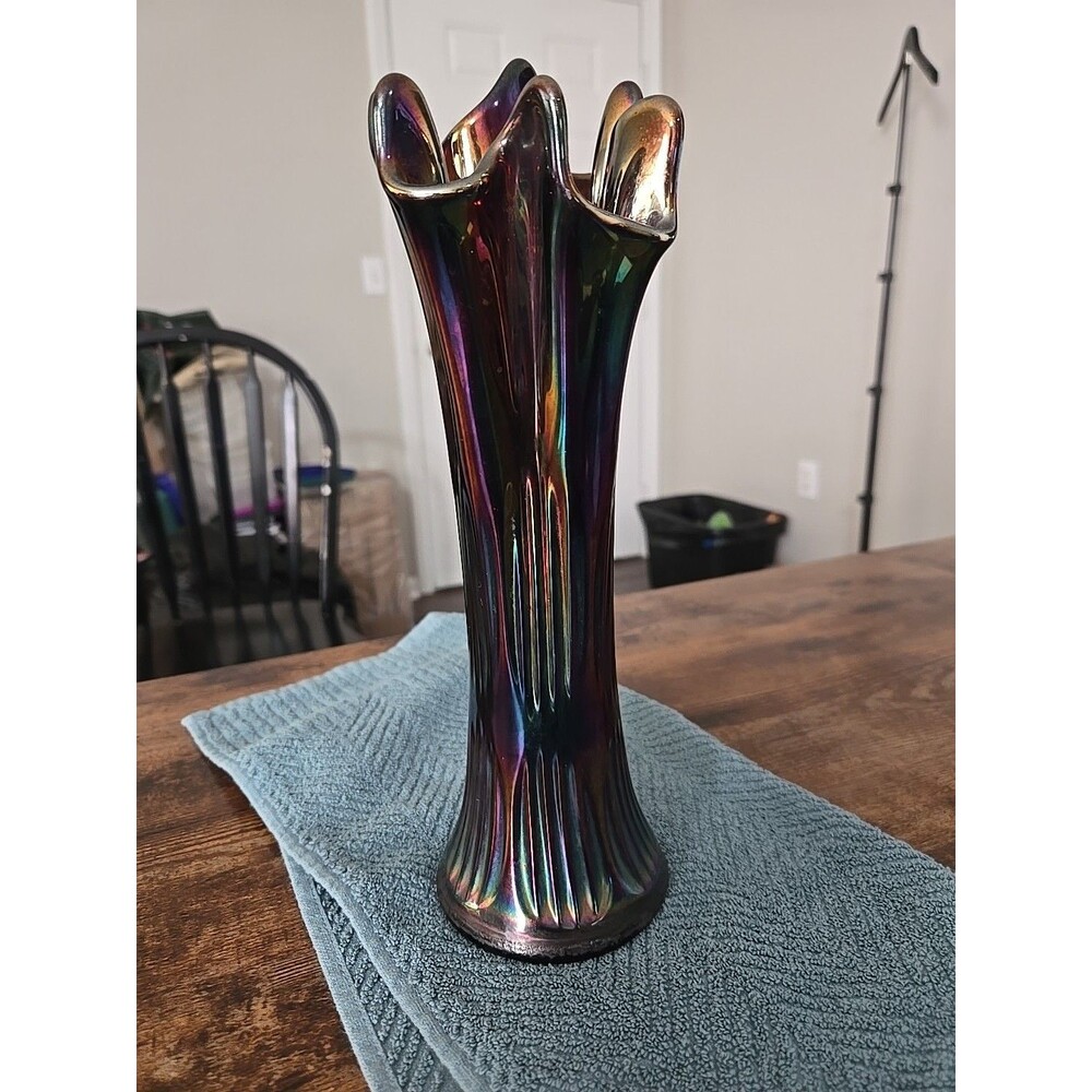 Vintage 1970s Fenton Carnival Glass Vase,  Excellent Condition Authentic...